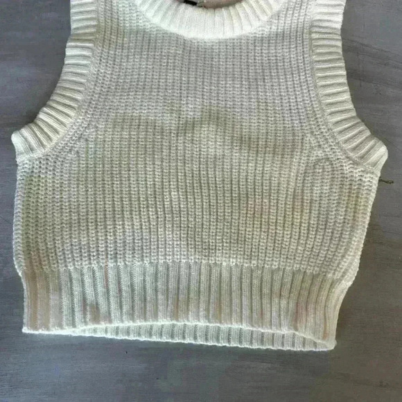 H&M Crop Sweater Vest Rib Knit Preppy Fall Size XS Academia Minimalist - Picture 6 of 9